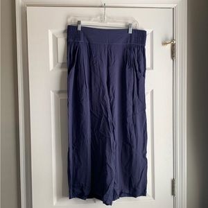 Time and Tru Gaucho Pants